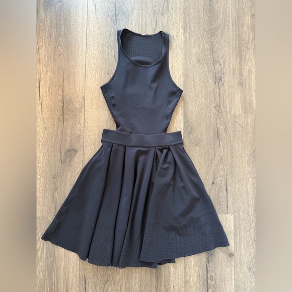 Lululemon Black Away Dress Size Small - Picture 2 of 13